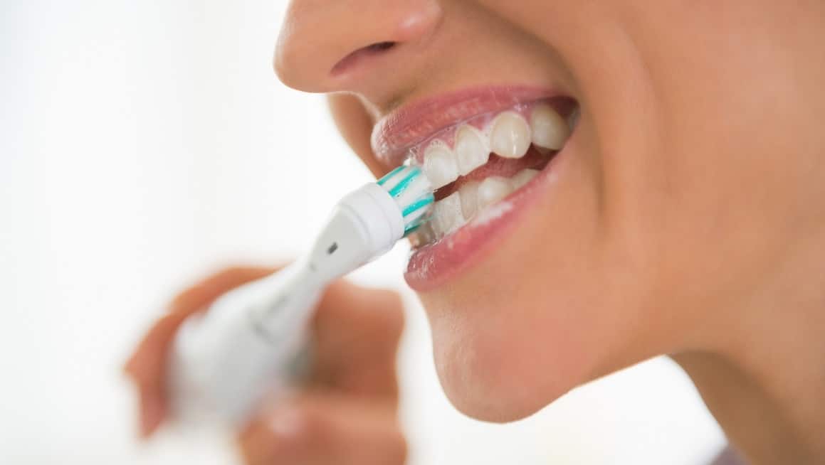 12 Salt Brushing Tips For Healthier Teeth