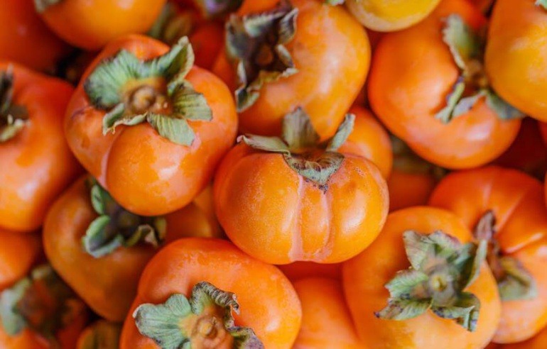 Caqui: Fuente De Vitaminas Y Antioxidantes