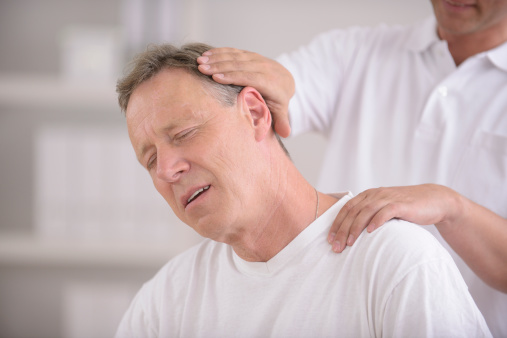 Cracking Sound Neck