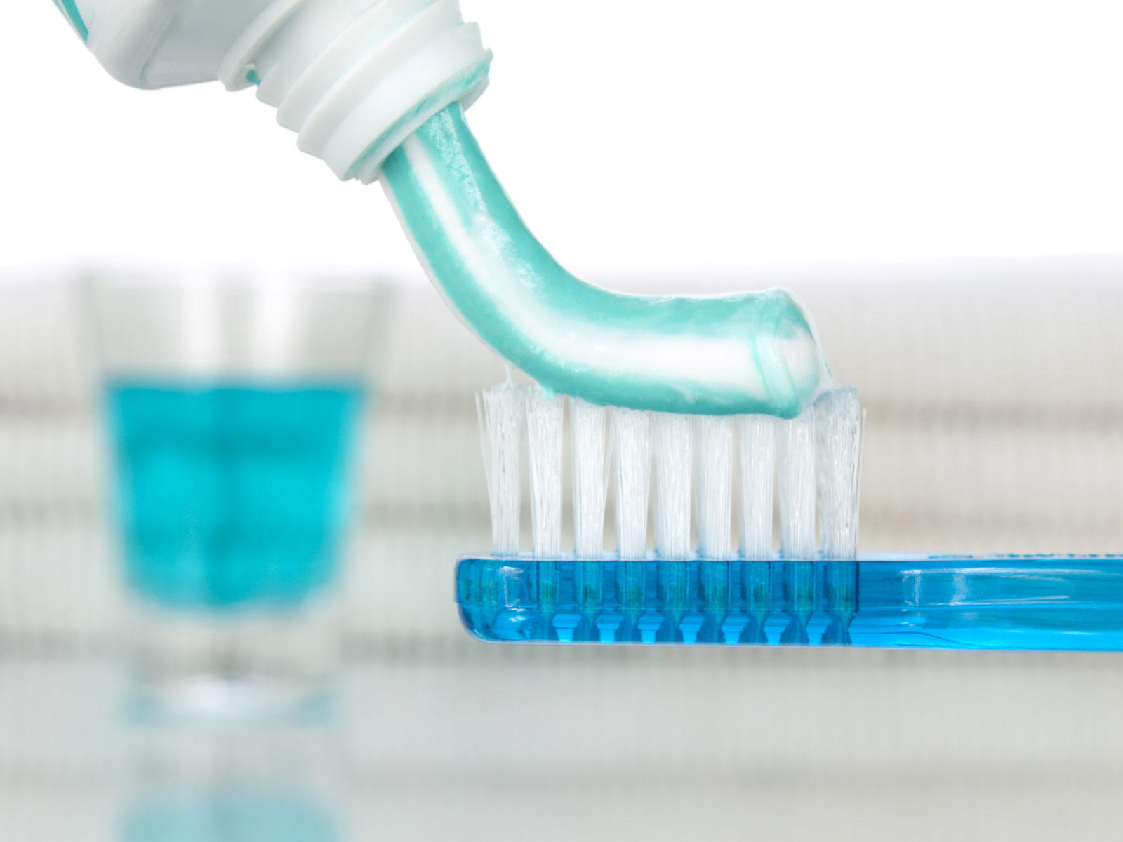 Do Whitening Toothpastes Work