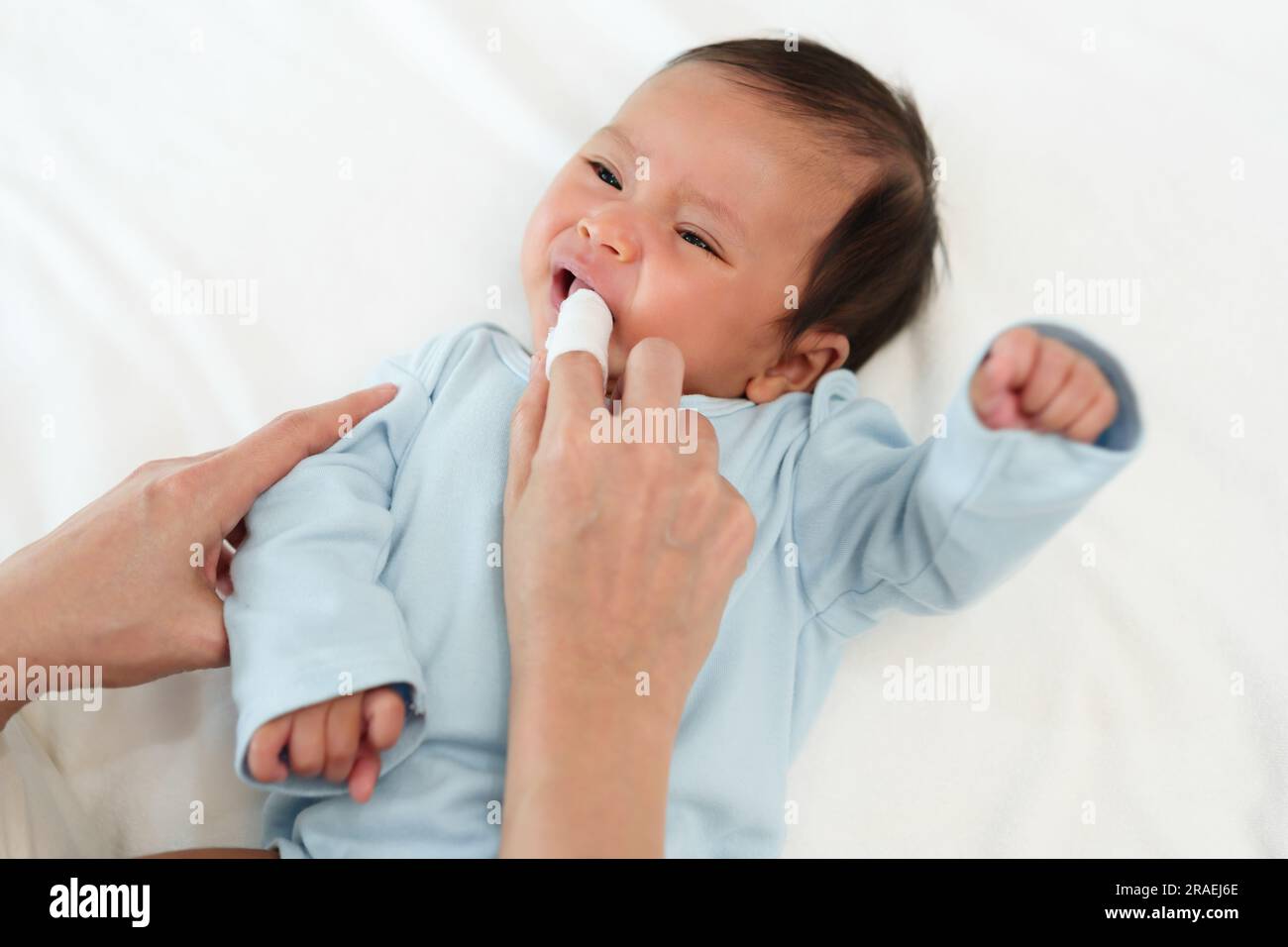 How To Clean Newborn Baby Tongue Mouth In Bengali Tips To Clean