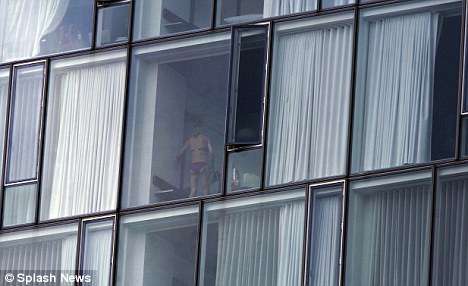 Voyeur Naked Window