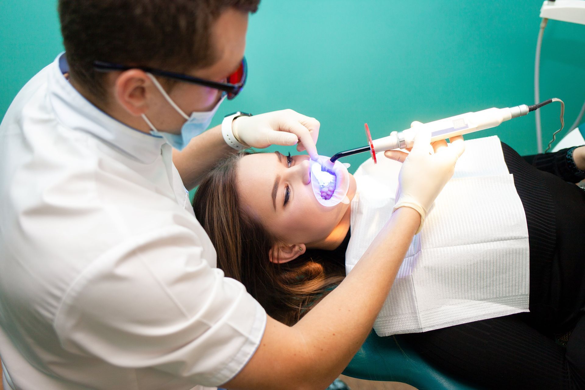 Whitening Bonded Teeth