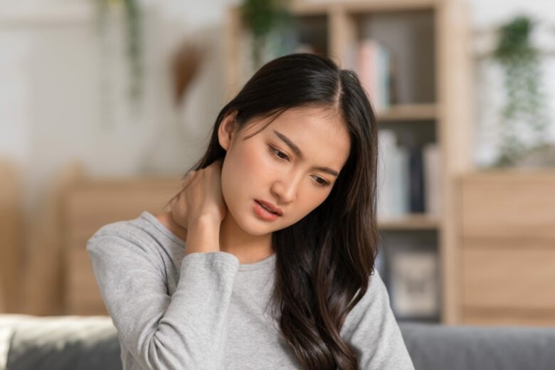 Why Is My Neck Crunching? Easy Fixes Inside